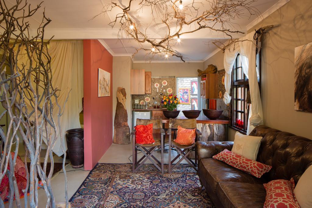 The Art Guesthouse Hartbeespoort Exterior photo
